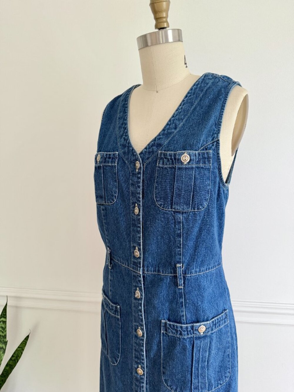 Vintage Denim Sleeveless Button-Front Maxi Dress with Pockets - Picture 4 of 7